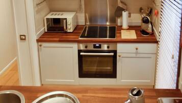 Dishwasher, high chair