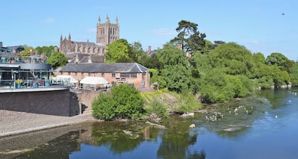 2 bedroom accommodation in Upper Lye, near Presteigne