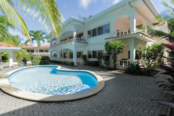 Outdoor pool - Ocean Breeze 11 (Sardinal)