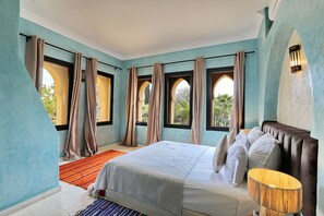 7 bedrooms, in-room safe, iron/ironing board, free WiFi