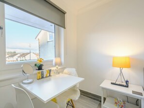 Interior - 2 bedroom accommodation in Caldercruix, near Airdrie (Caldercruix, near Airdrie)