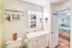 Hair dryer, towels - Waikoloa Village Home in Resort Golf Community (Waikoloa Village)