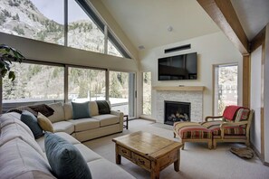 TV - Glory Gulch Haven - ski-in/out to Alta (Alta)