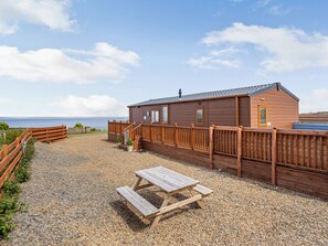 Outdoor dining - 2 bedroom accommodation in Mey, near Thurso (Mey, near Thurso)