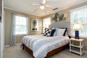 3 chambres, lit avec matelas en mousse à mémoire