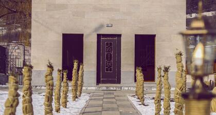 Alaska Resort Deluxe Cottage