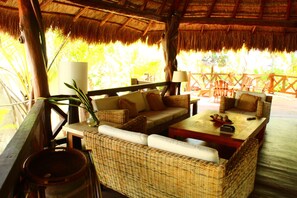 Luxury Villa | Terrace/patio - Tulix Cay Luxury Ocean Front Villa (Chicxulub Pueblo)