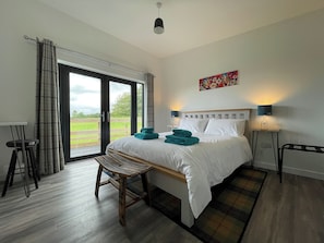 3 chambres, accès au Wi-Fi (inclus), literie fournie