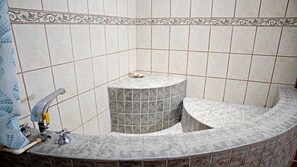 Spa - Beautiful house in Chapala with an incredible garden with pool (Chapala)