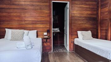 Caja de seguridad en la habitación, wifi gratis y ropa de cama