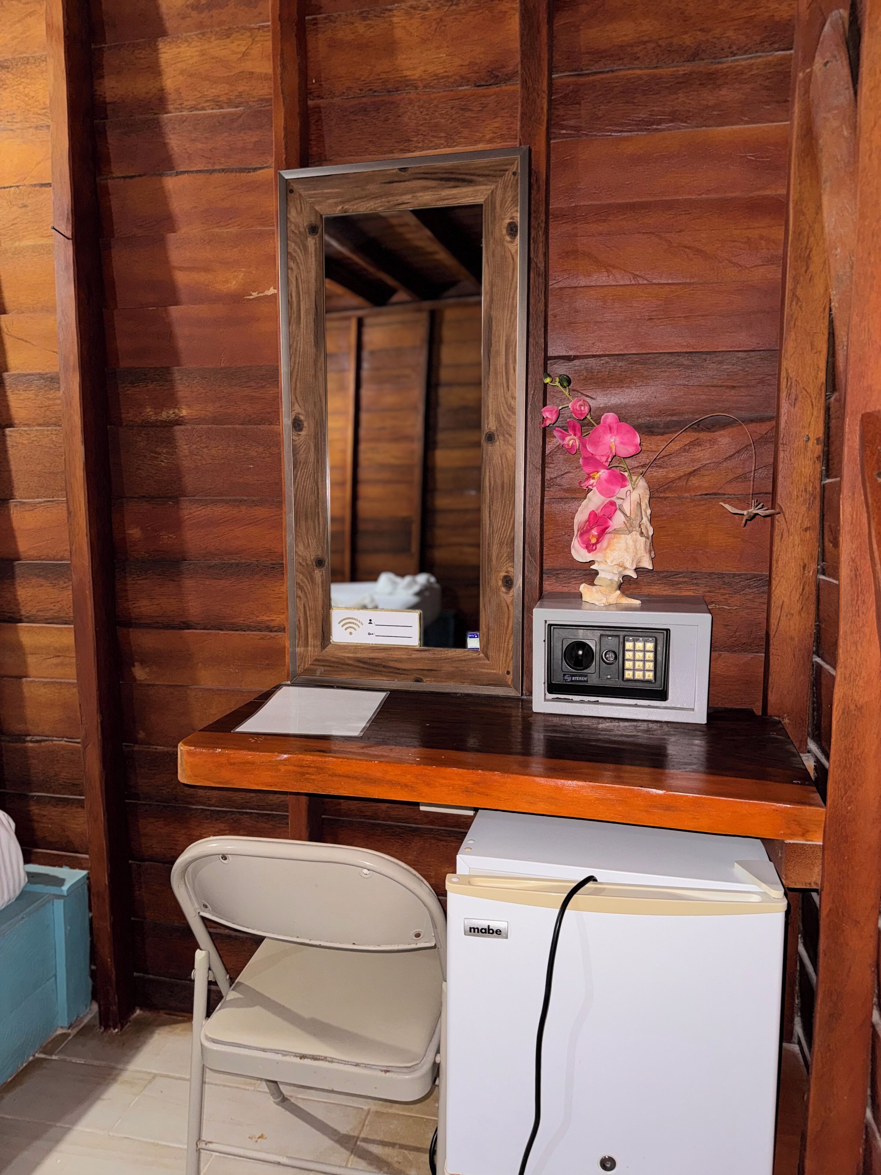 Triple Room | In-room safe, free WiFi, bed sheets