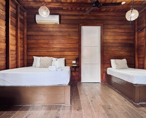 In-room safe, free WiFi, bed sheets - Hotelito Villas Holbox (Isla Holbox)