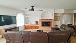 Smart TV, DVD player - Relax house 3 inside complex of 4 houses (Puerto Penasco)