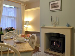 Dining - 3 bedroom accommodation in Cockermouth (Cockermouth)