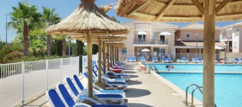 Apparts Rénovés à 400m de la Plage | Accès Piscine