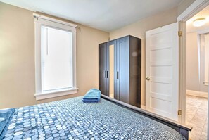 2 Schlafzimmer, Schreibtisch, Bügeleisen/Bügelbrett, Internetzugang