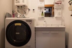 Basic-Ferienhaus, 2 Schlafzimmer | Wäschereiservice