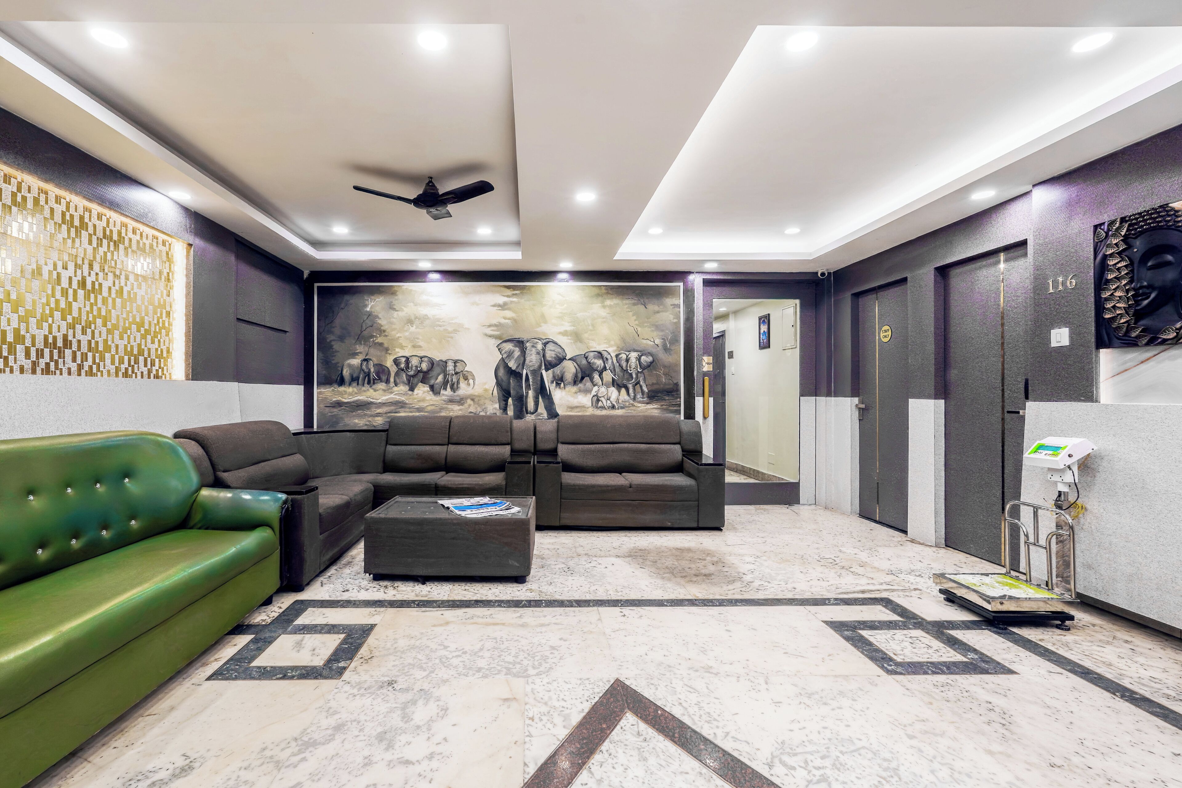 Àrea amb seients del vestíbul