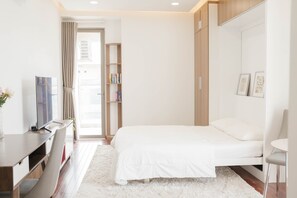 1 bedroom, desk, WiFi - JUSTAY Riverside Condo (Ho Chi Minh)