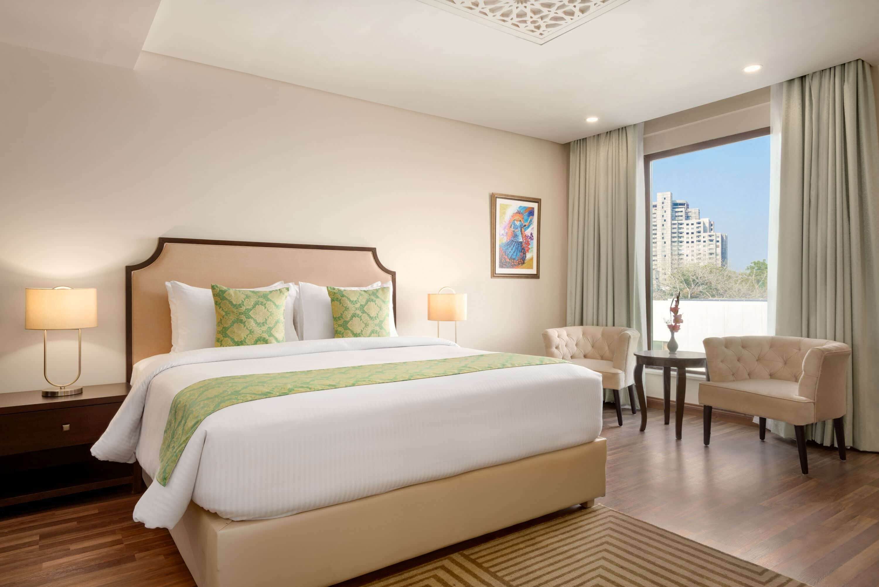 business suite, 1 king bed, smoking | minibar, in-room safe, individually decorated, individually furnished