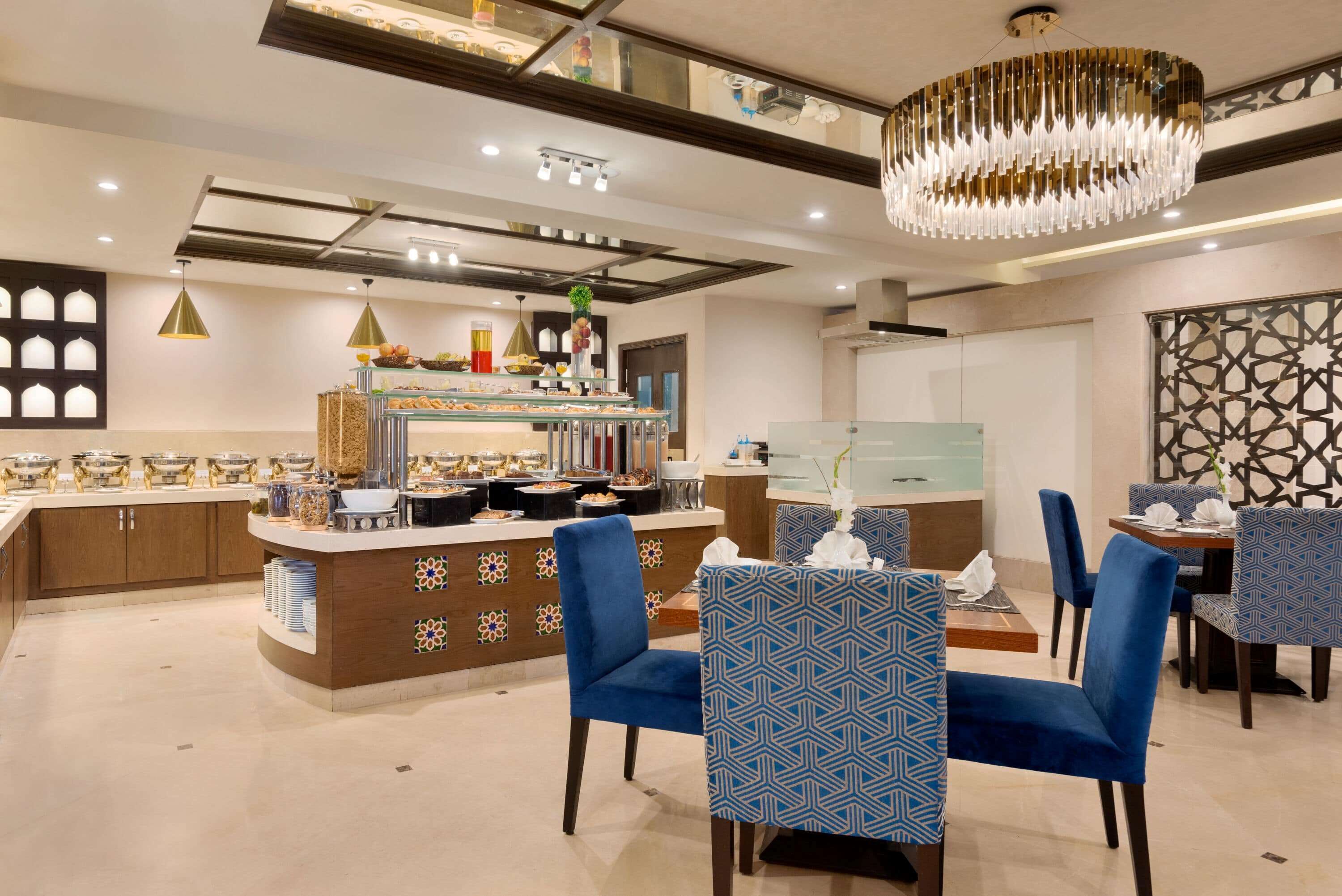 2 restaurants, breakfast, lunch, dinner served; international cuisine