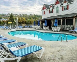Indoor pool, outdoor pool