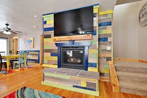 TV, fireplace, DVD player