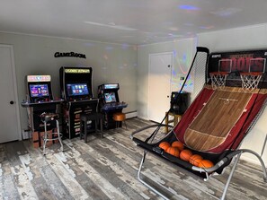 Spielezimmer