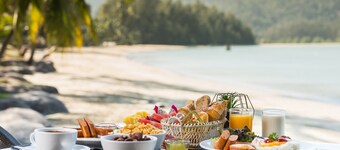 Coral Cove Beachfront Villa - Koh Chang
