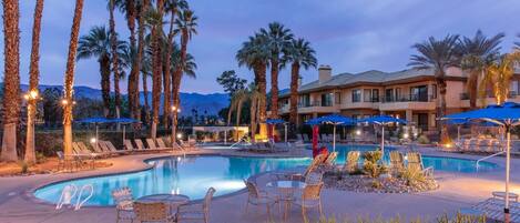 Outdoor pool, a heated pool