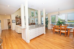 Dining - Soundside, Private Pool, Community Amenities, CC10, Fore-Shore (Corolla)