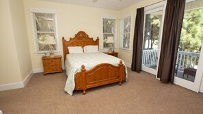 3 soveværelser, skrivebord, strygejern/strygebræt, gratis Wi-Fi