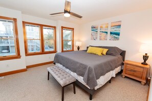 6 bedrooms, iron/ironing board, free WiFi, bed sheets