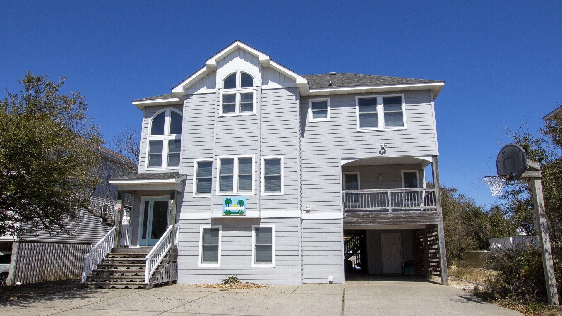 OL1, Wild and Wonderful-Oceanside, Close to beach, private pool, Hot Tub