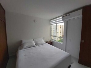 3 dormitorios, colchones viscoelásticos, wifi