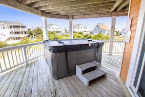 Terrace/patio - Oceanside, Hot Tub, Private Pool, Community Amenities, BU3, Tangerine Dream (Corolla)
