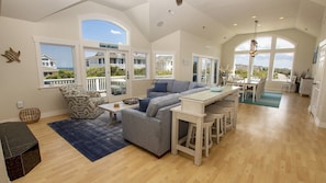 Flat-screen TV, fireplace, DVD player