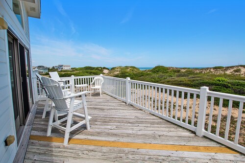 OCEANFRONT, Ocean Views, Sun Deck, Close to Beach Access, OS18D, A Place By The Sea