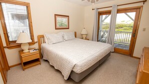 4 bedrooms, iron/ironing board, free WiFi, bed sheets - OCEANFRONT, Ocean Views, Sun Deck, Close to Beach Access, OS18D, A Place By The Sea (Corolla)