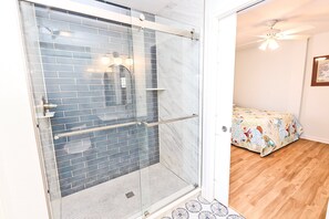 Shower, towels - Oceanside, ELEV, Private Pool, Hot Tub, OL45, Sunnyside II (Corolla)