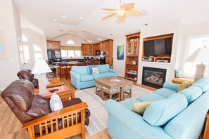 TV, fireplace - Oceanside, ELEV, Private Pool, Hot Tub, OL45, Sunnyside II (Corolla)