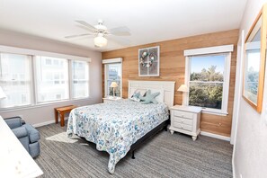 5 bedrooms, iron/ironing board, free WiFi, bed sheets