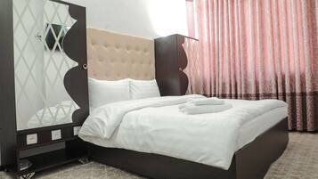 Kahden hengen perushuone | Pimennysverhot, äänieristys, silitysrauta/-lauta, ilmainen Wi-Fi