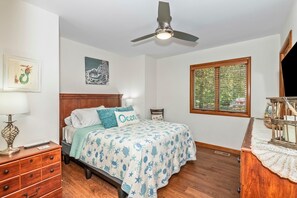 7 bedrooms, iron/ironing board, free WiFi, bed sheets