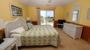 4 多间卧室、熨斗/熨衣板、免费 WiFi、床单