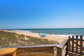On the beach - OCEANFRONT, Pool, ELEV, Pool Table, Ocean Views, PI256, Cabana Beach (Corolla)