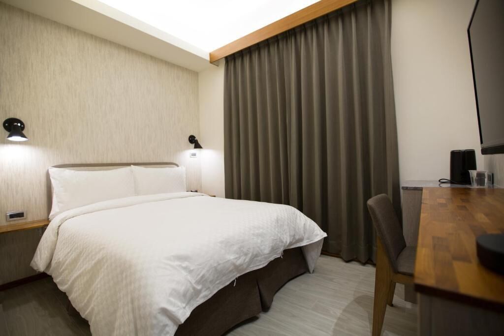 double room, balcony | desk, blackout curtains, free wifi, bed sheets