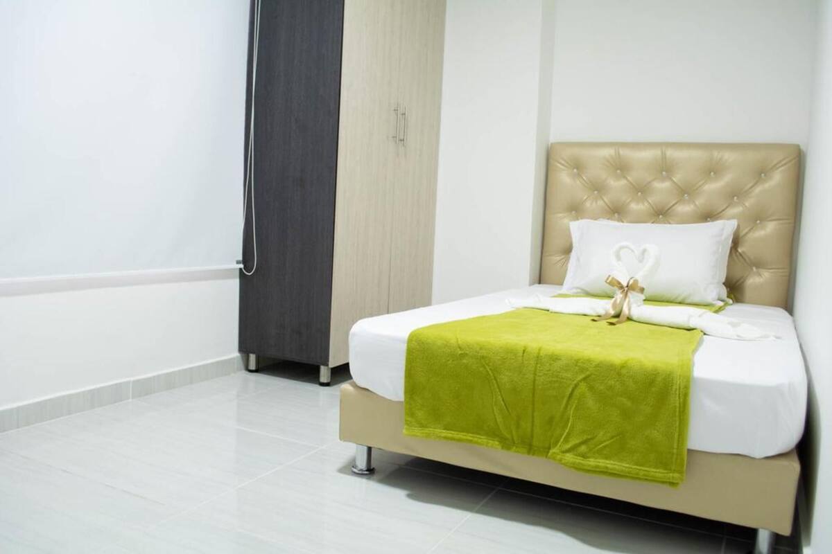 Apartment, 2 Bedrooms | 2 bedrooms, WiFi (free), individually furnished, bed sheets