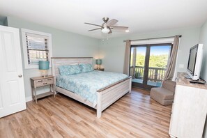 4 bedrooms, iron/ironing board, travel cot, free WiFi