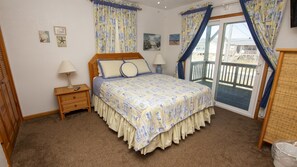 4 bedrooms, iron/ironing board, free WiFi